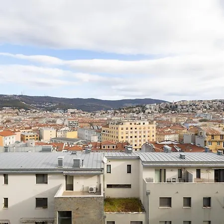 Free Parking & View Capitolina Διαμέρισμα