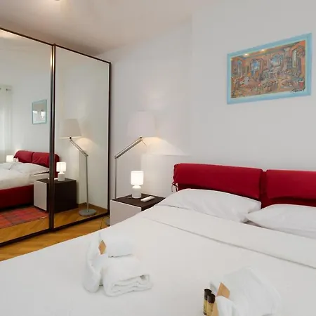 Free Parking & View Capitolina Trieszt