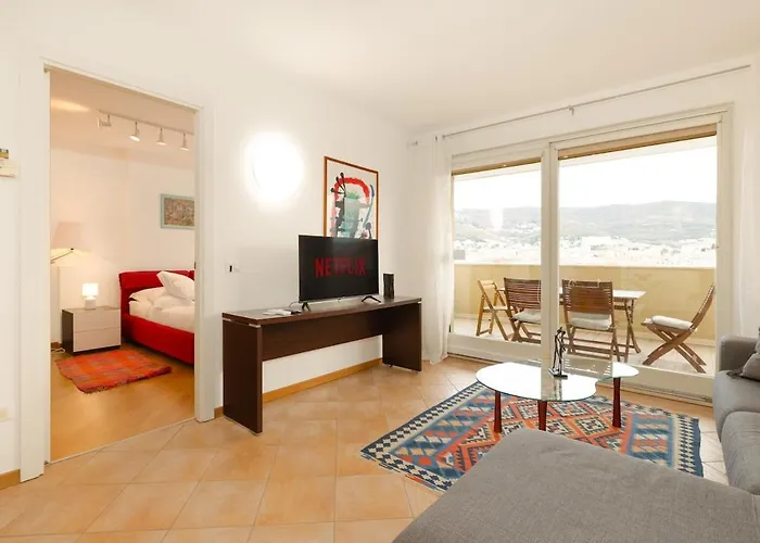 Free Parking & View Capitolina Apartman Trieszt
